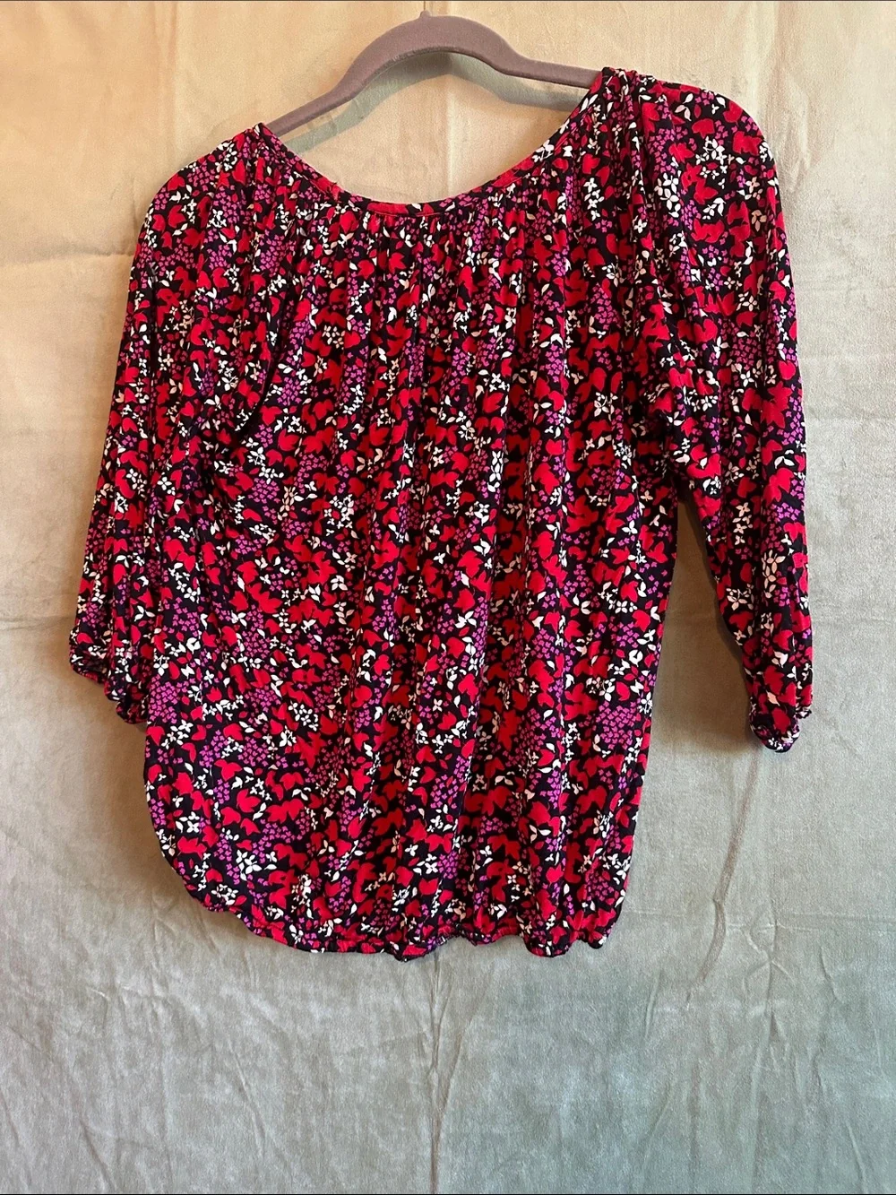 #932 Michael Kors Red, Black and White Floral Peasant Blouse